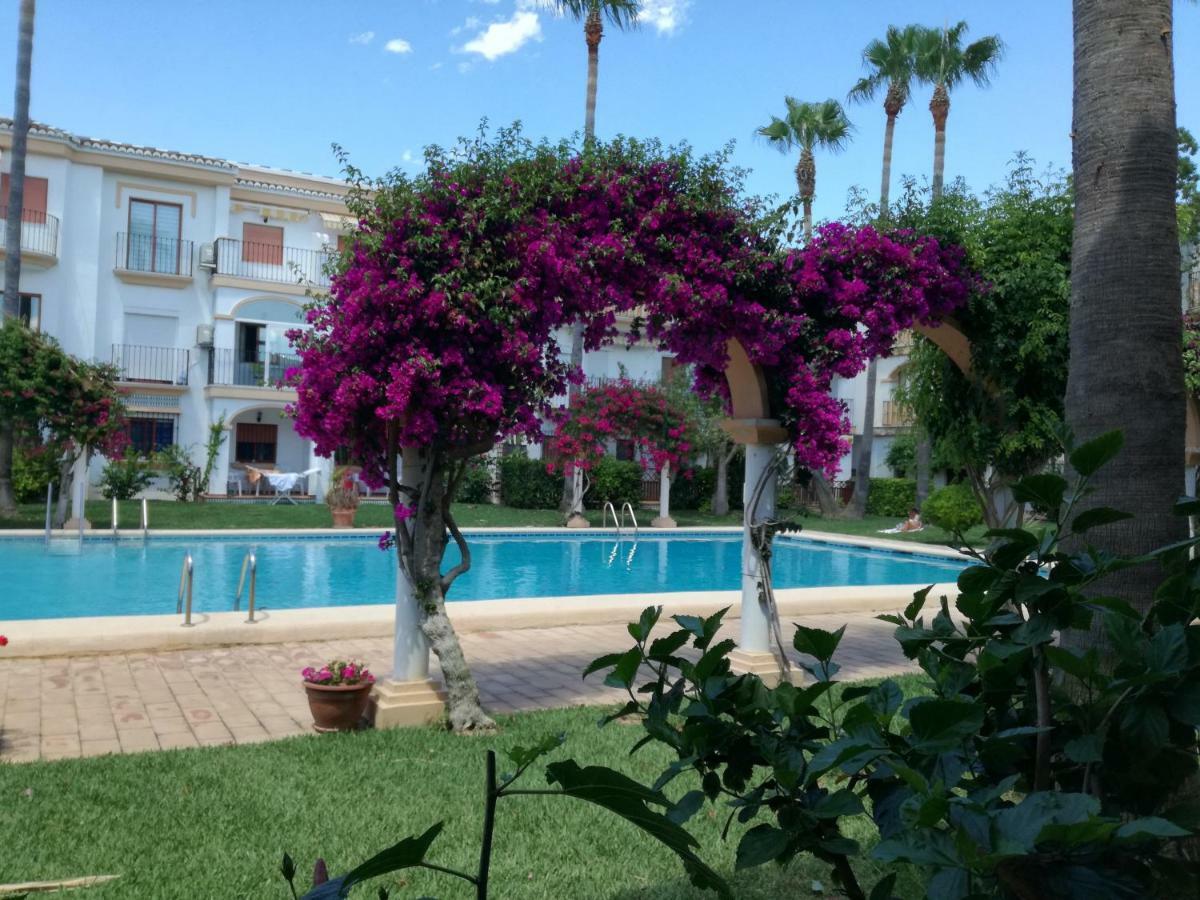 Planta Baja Con Porche Y Piscina, Cerca Del Mar Appartement Dénia Buitenkant foto